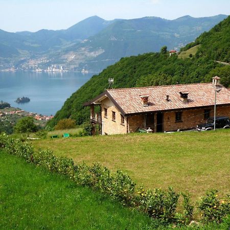 Cozy Chalet At Marone Lake Lombardy With Pool Buitenkant foto