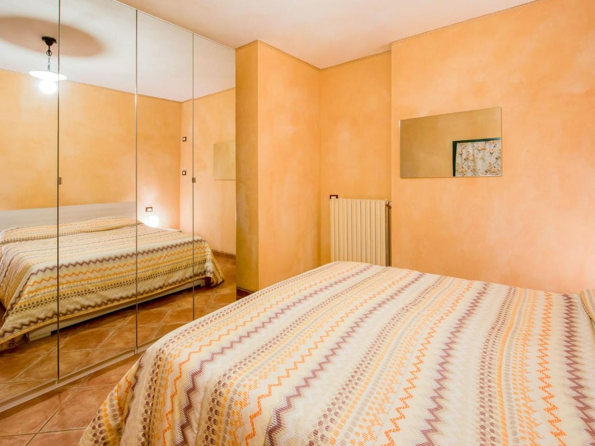 Cozy Chalet At Marone Lake Lombardy With Pool Buitenkant foto
