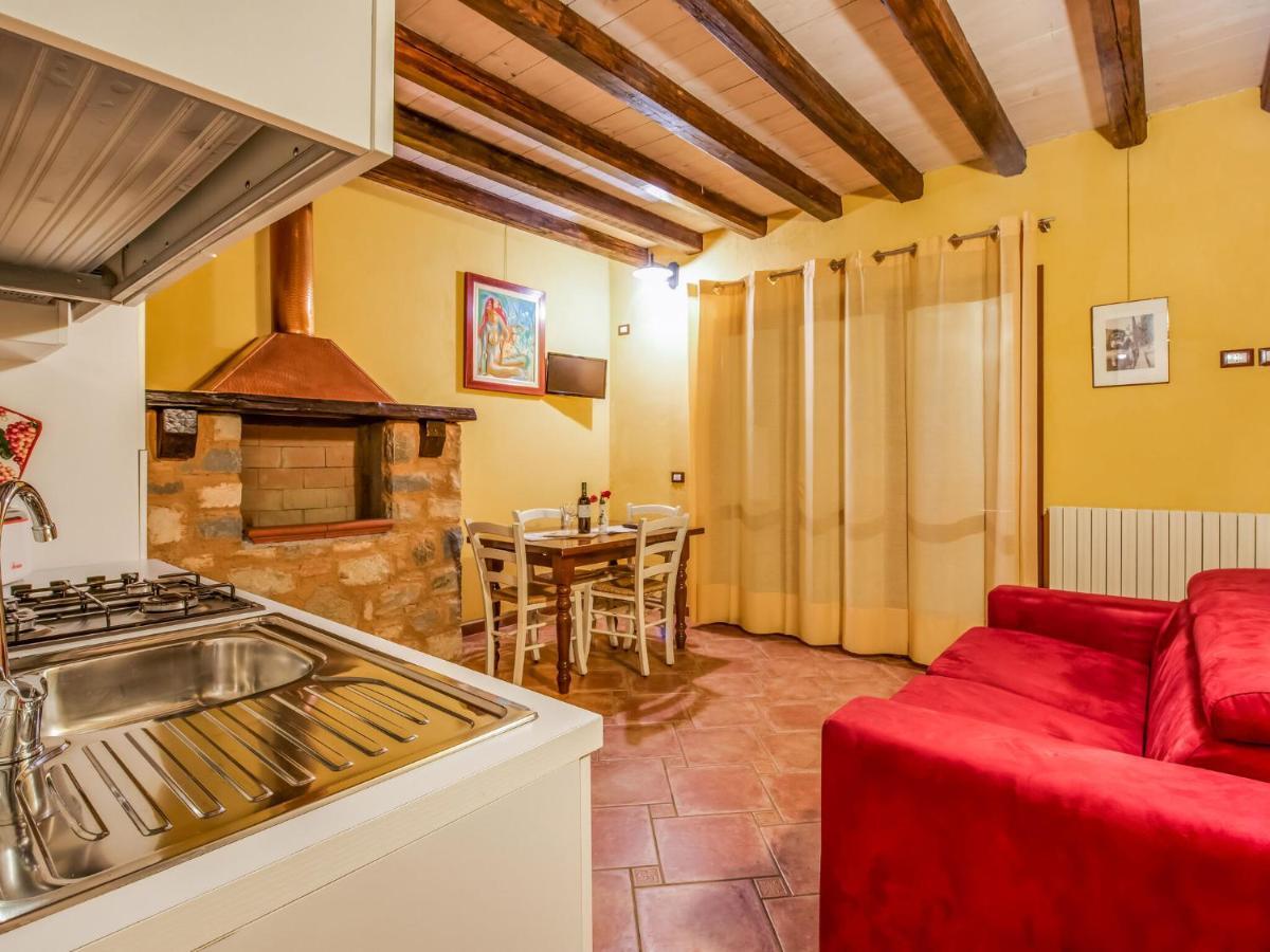 Cozy Chalet At Marone Lake Lombardy With Pool Buitenkant foto
