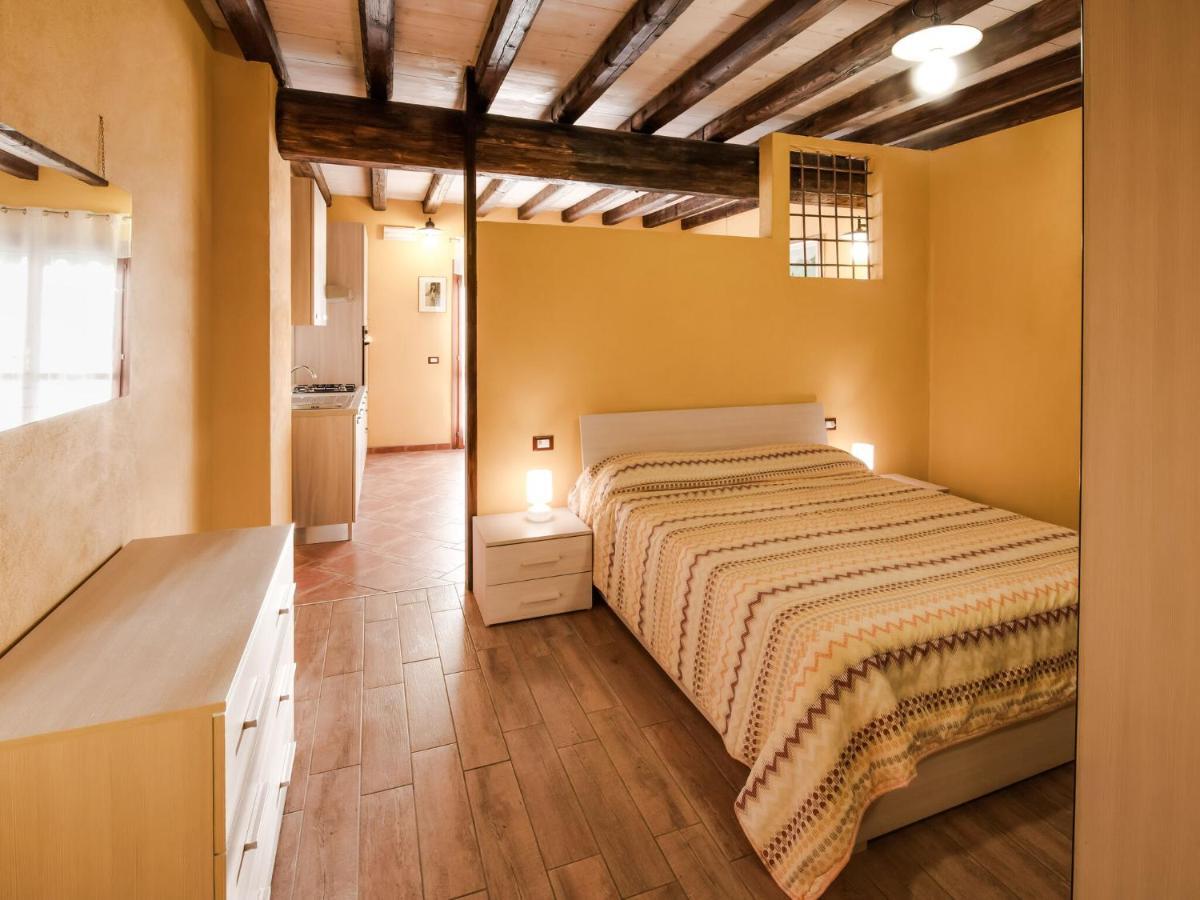 Cozy Chalet At Marone Lake Lombardy With Pool Buitenkant foto