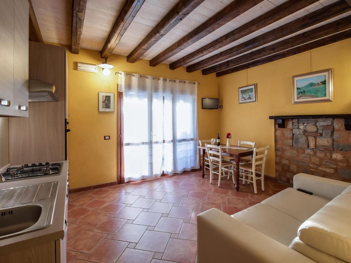 Cozy Chalet At Marone Lake Lombardy With Pool Buitenkant foto